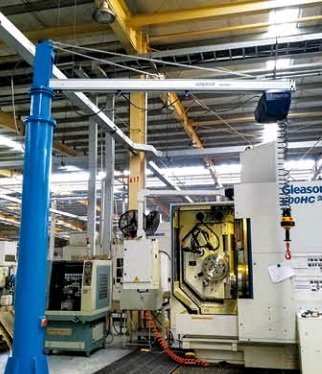 Консольный поворотный кран в Череповце Консольный поворотный кран в Череповце