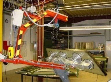 Вакуумная грузозахватная траверса г/п до 8 тонн, поворот груза на 180° в Череповце Вакуумная грузозахватная траверса г/п до 8 тонн, поворот груза на 180° в Череповце